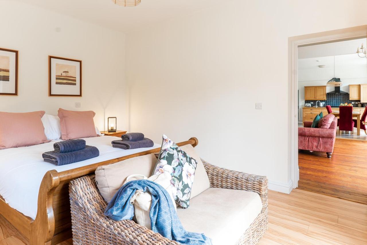 Holyland House - Greenacres Estates Lamphey エクステリア 写真