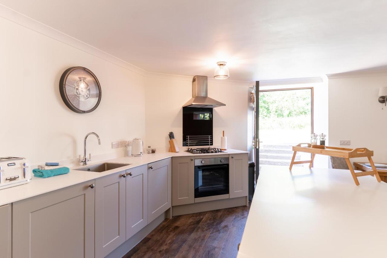 Holyland House - Greenacres Estates Lamphey エクステリア 写真