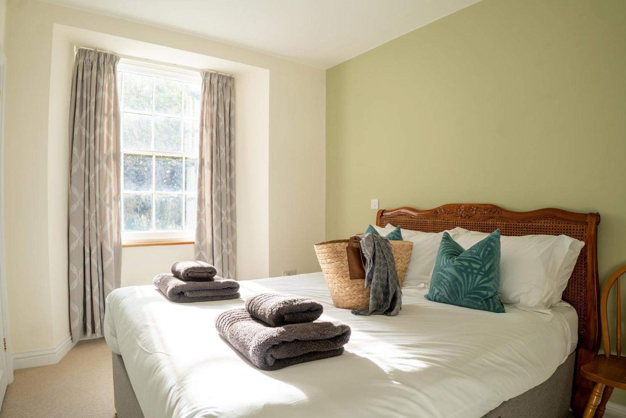 Holyland House - Greenacres Estates Lamphey エクステリア 写真