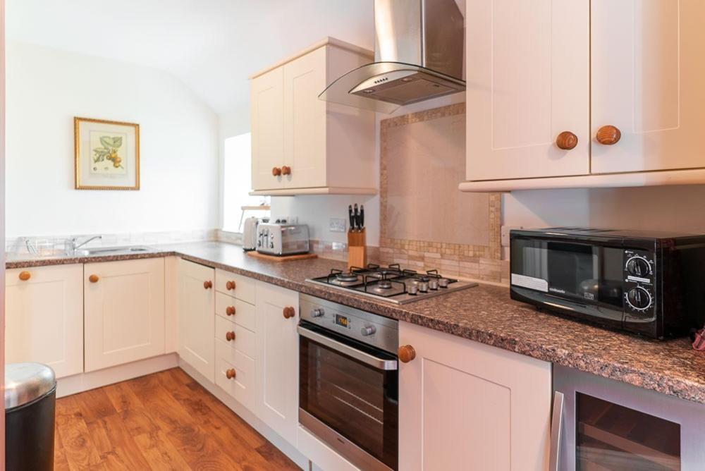 Holyland House - Greenacres Estates Lamphey エクステリア 写真